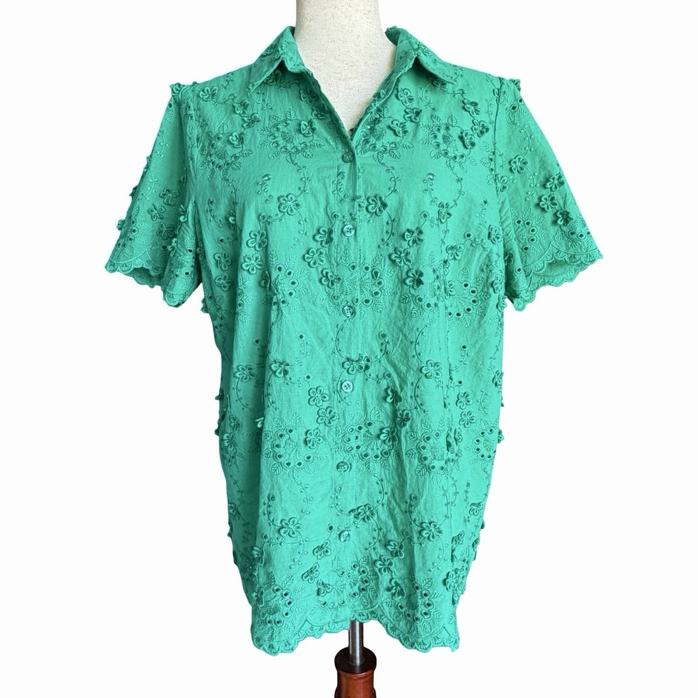 Susan Graver PURE Eyelet Flower Appliqué Button Front Shirt M• Green Embroidered